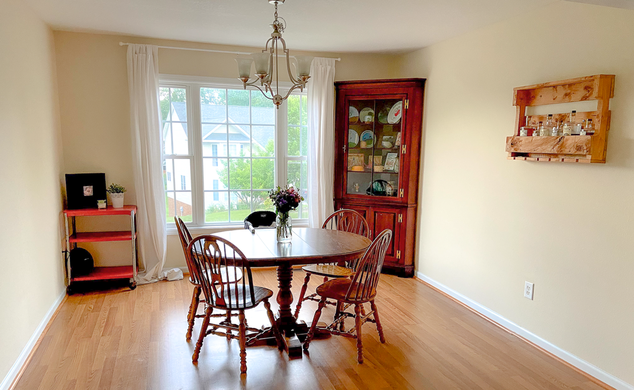 212 Mountain Breeze Dr - Photo 3 of 11