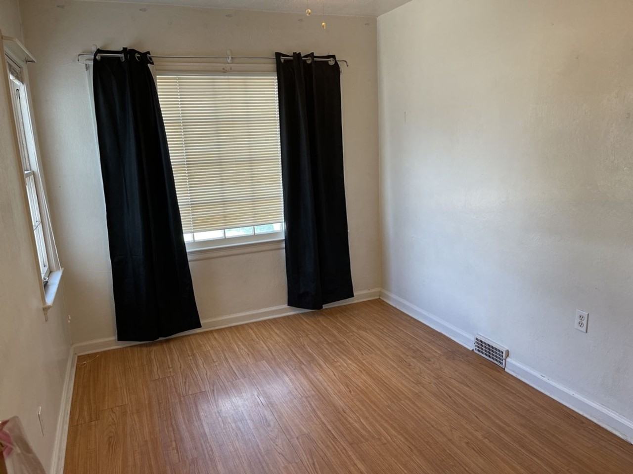 2007 8th Ave - Photo 4 of 15