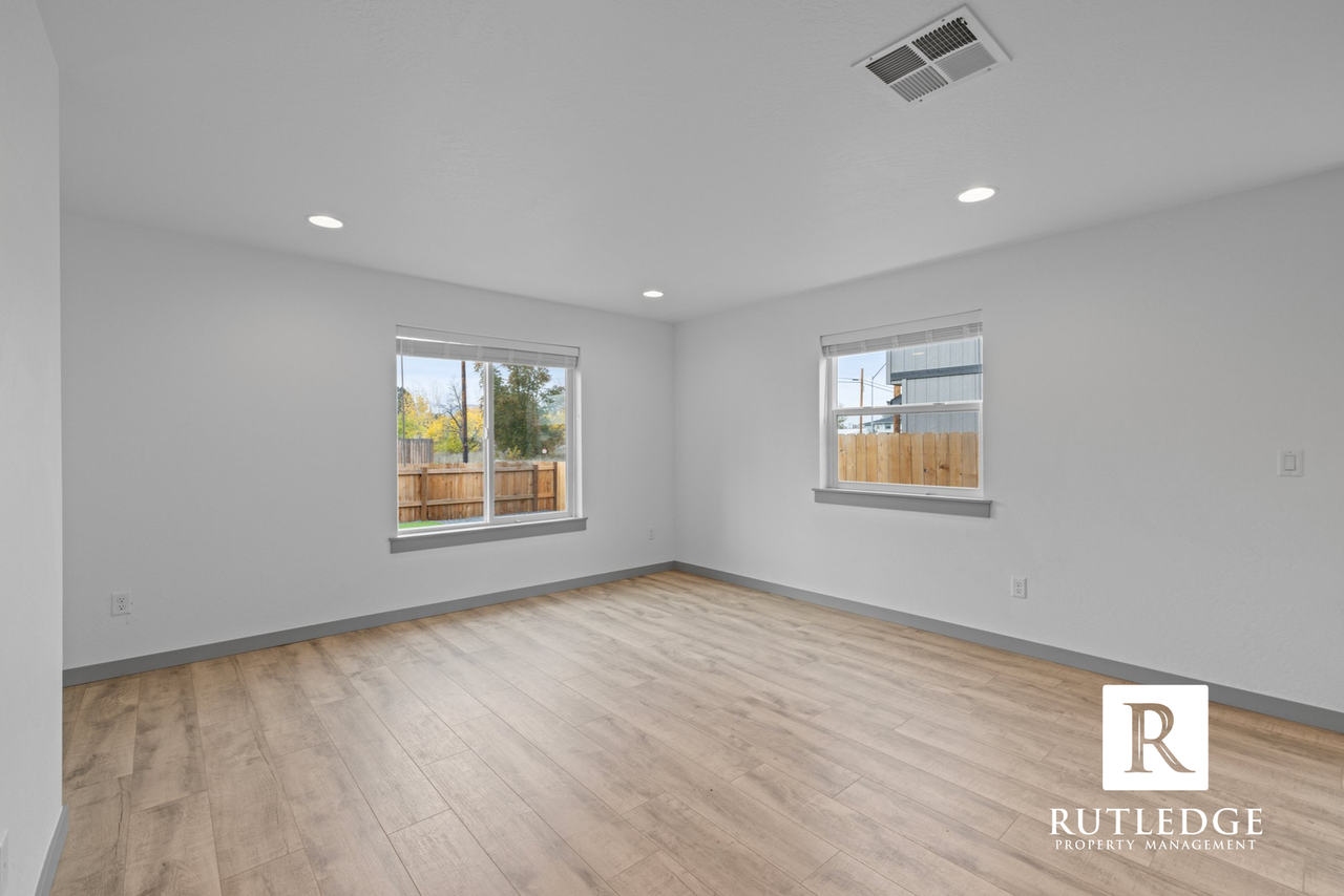 361 Beechwood Way - Photo 7 of 15