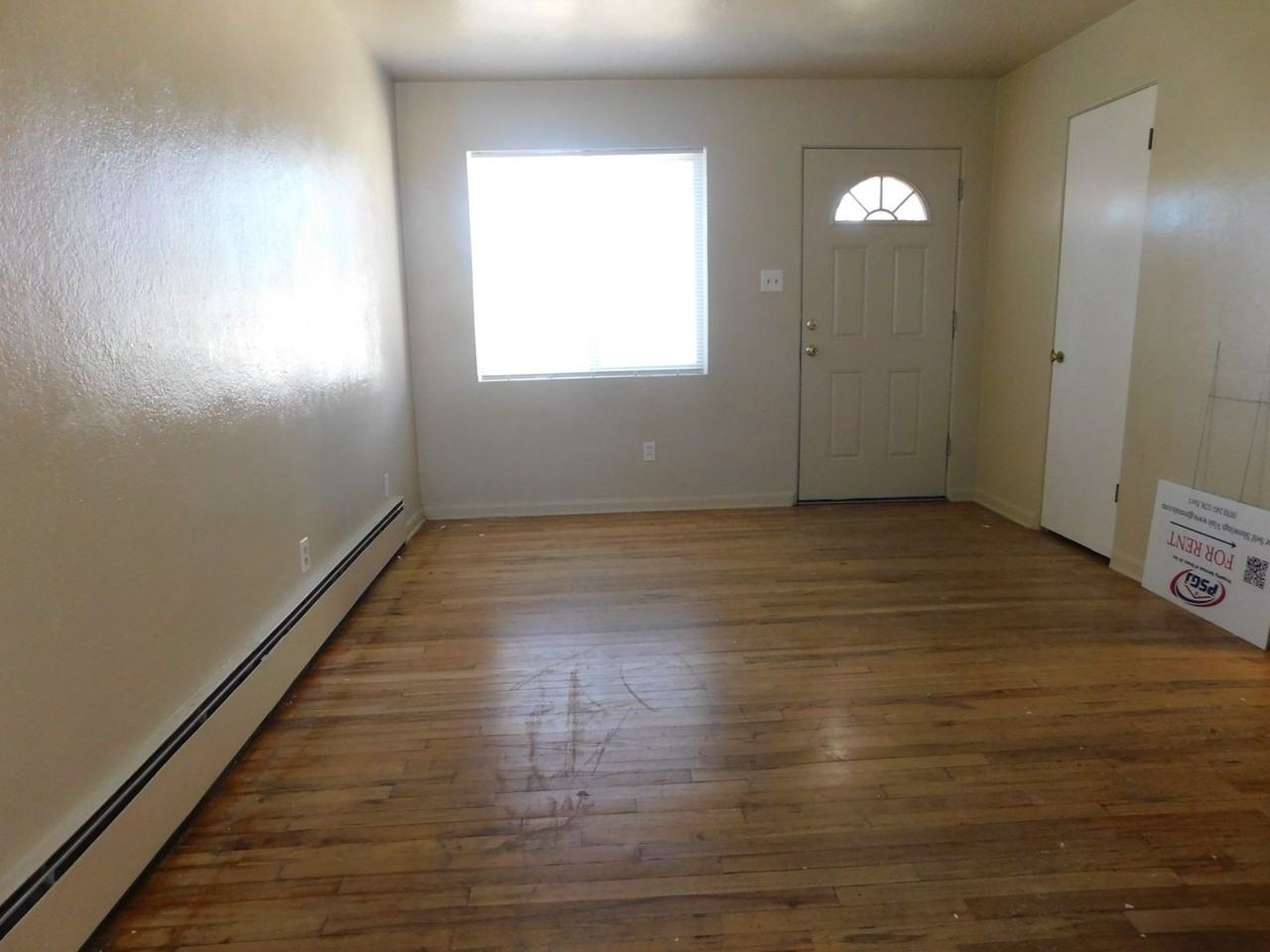 1532 N 15th St - Photo 3 of 11