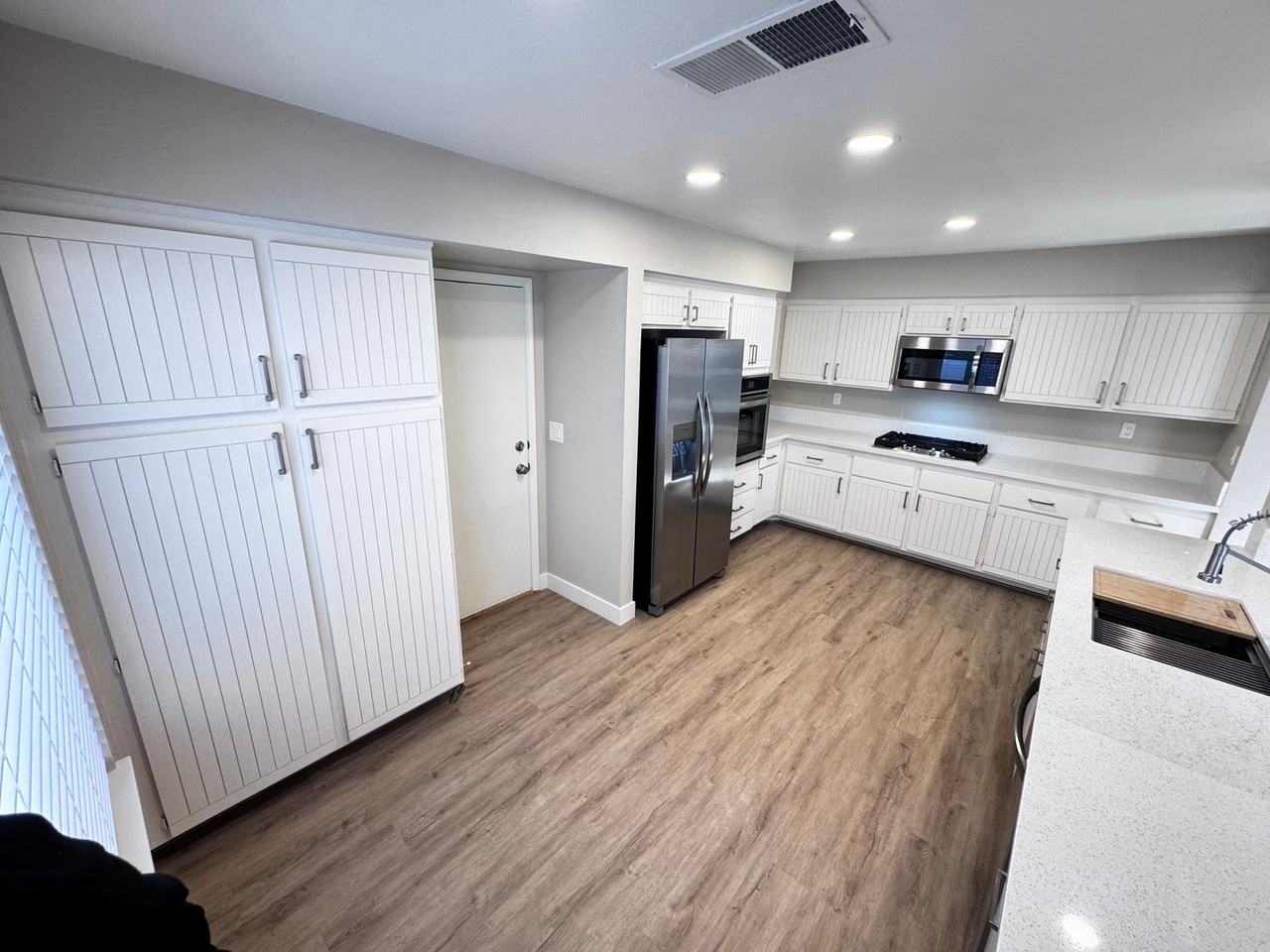 2544 Golden Sands Dr - Photo 5 of 28