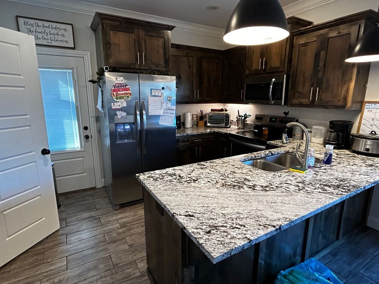 424 N F St - Photo 3 of 19
