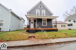 featured image of 425 5th St