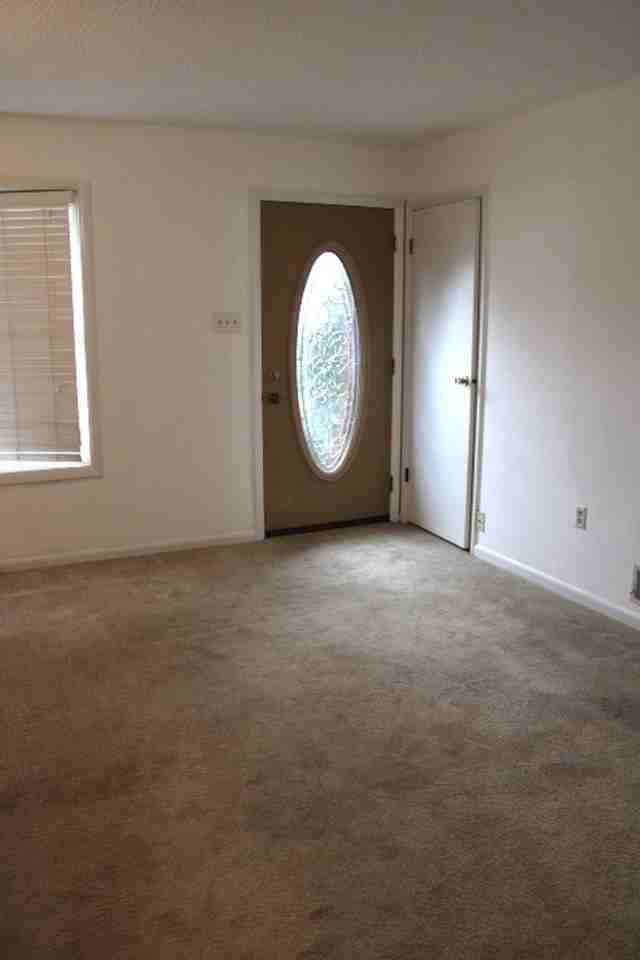 61 Crosswind Dr - Photo 2 of 18