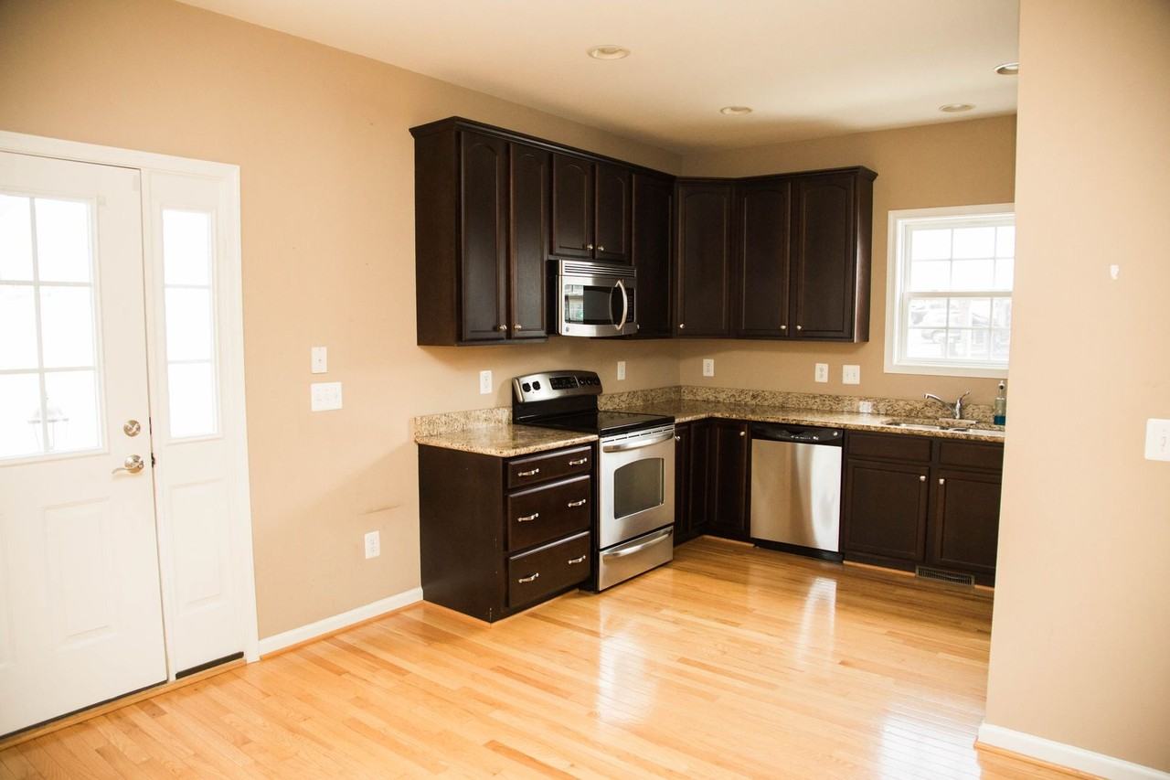 1400 Timberwood Blvd - Photo 3 of 19