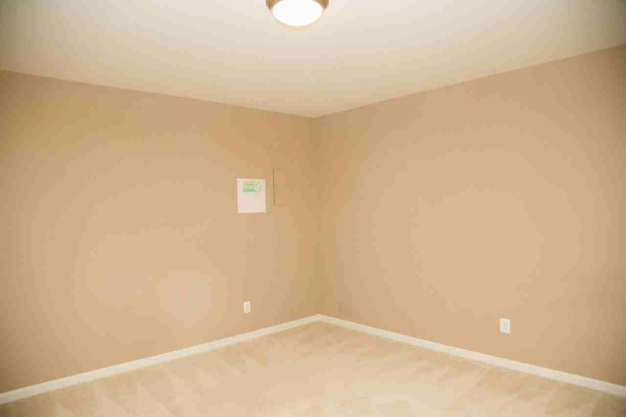 1400 Timberwood Blvd - Photo 4 of 19