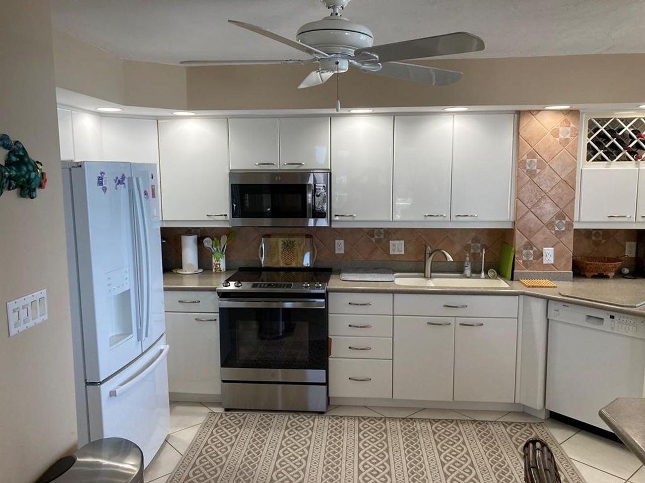 280 280 South Collier Blvd Summit House Condo #1703 - Photo 3 of 24