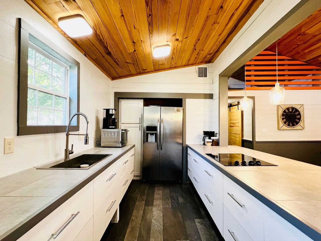 227 Paul Molbert Rd - Photo 5 of 23