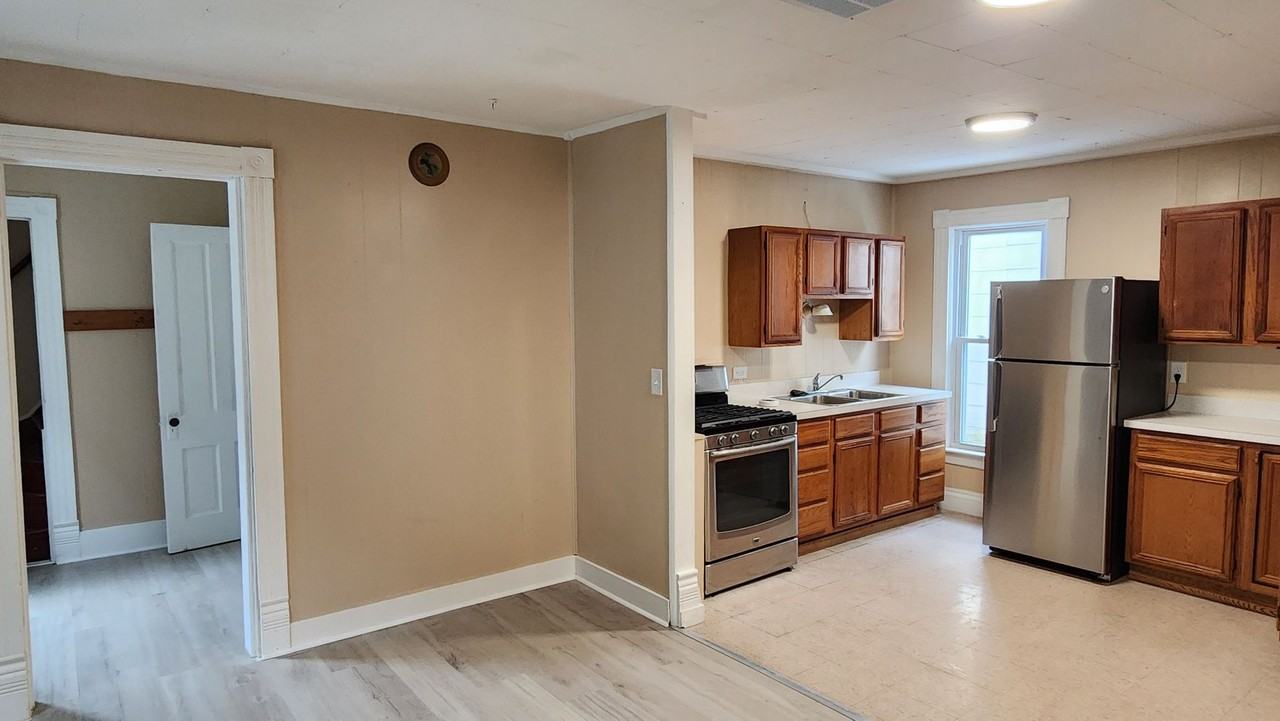 94 State Street - Photo 2 of 18