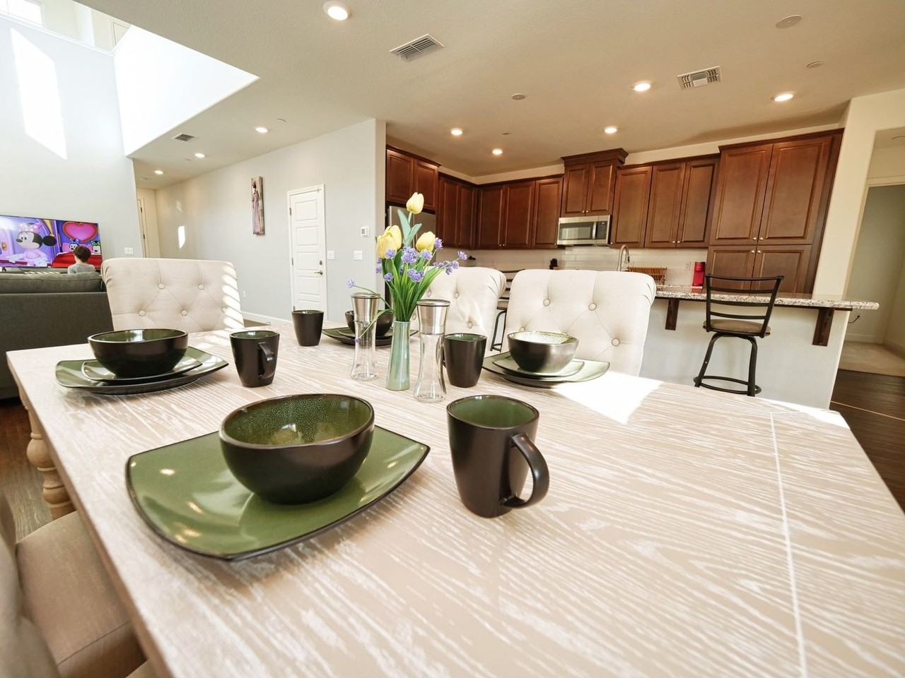 3606 Damora Ave - Photo 6 of 23