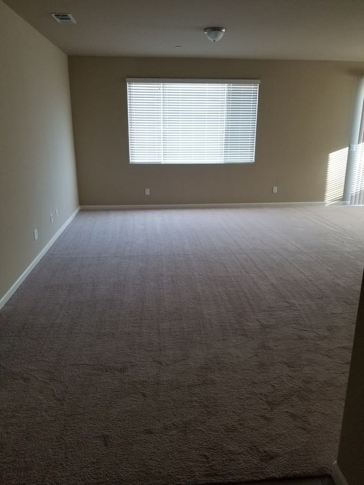 3384 Tradewinds Ave - Photo 3 of 6