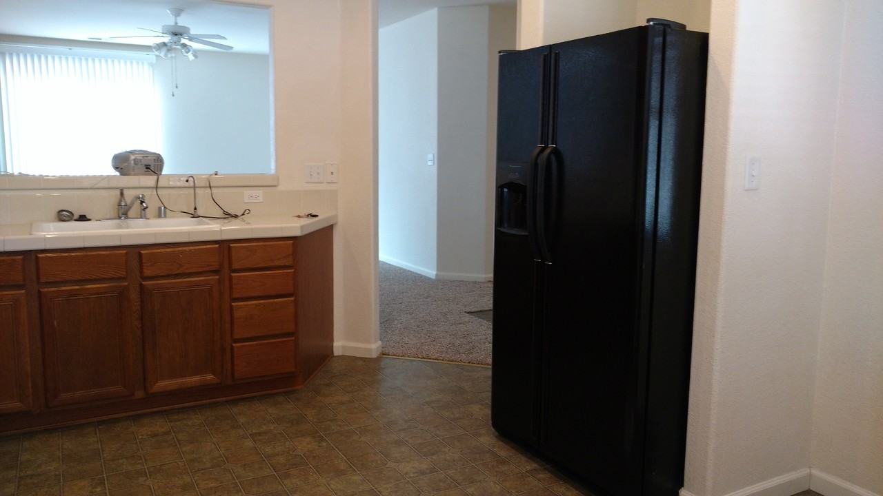 2027 Rawles Dr - Photo 5 of 7