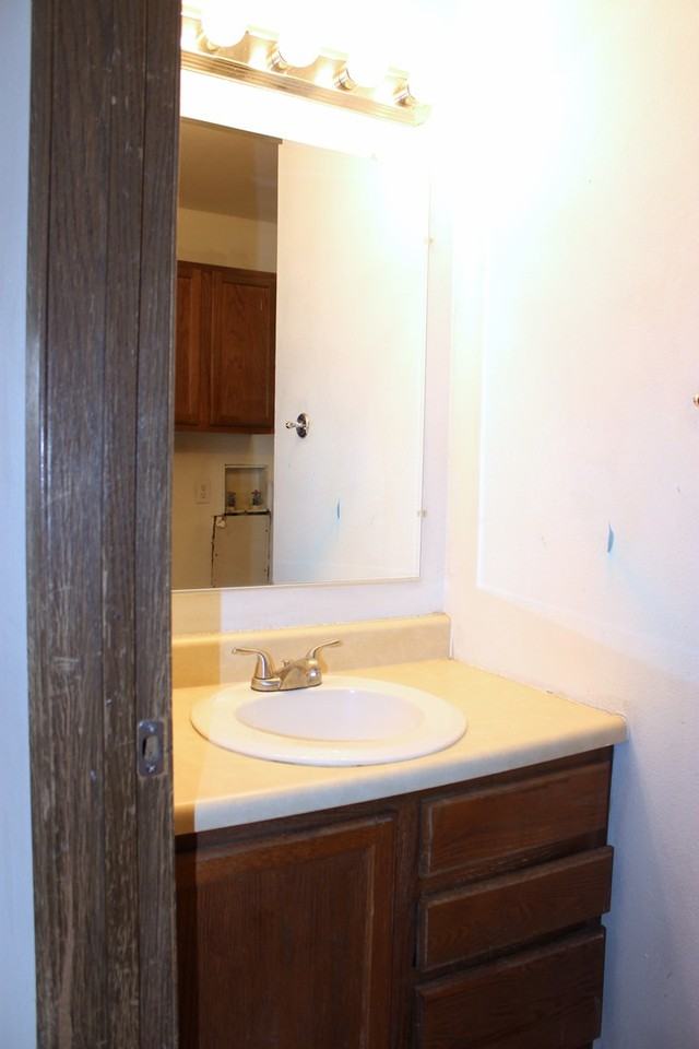 4008 Ontario St - Photo 4 of 9