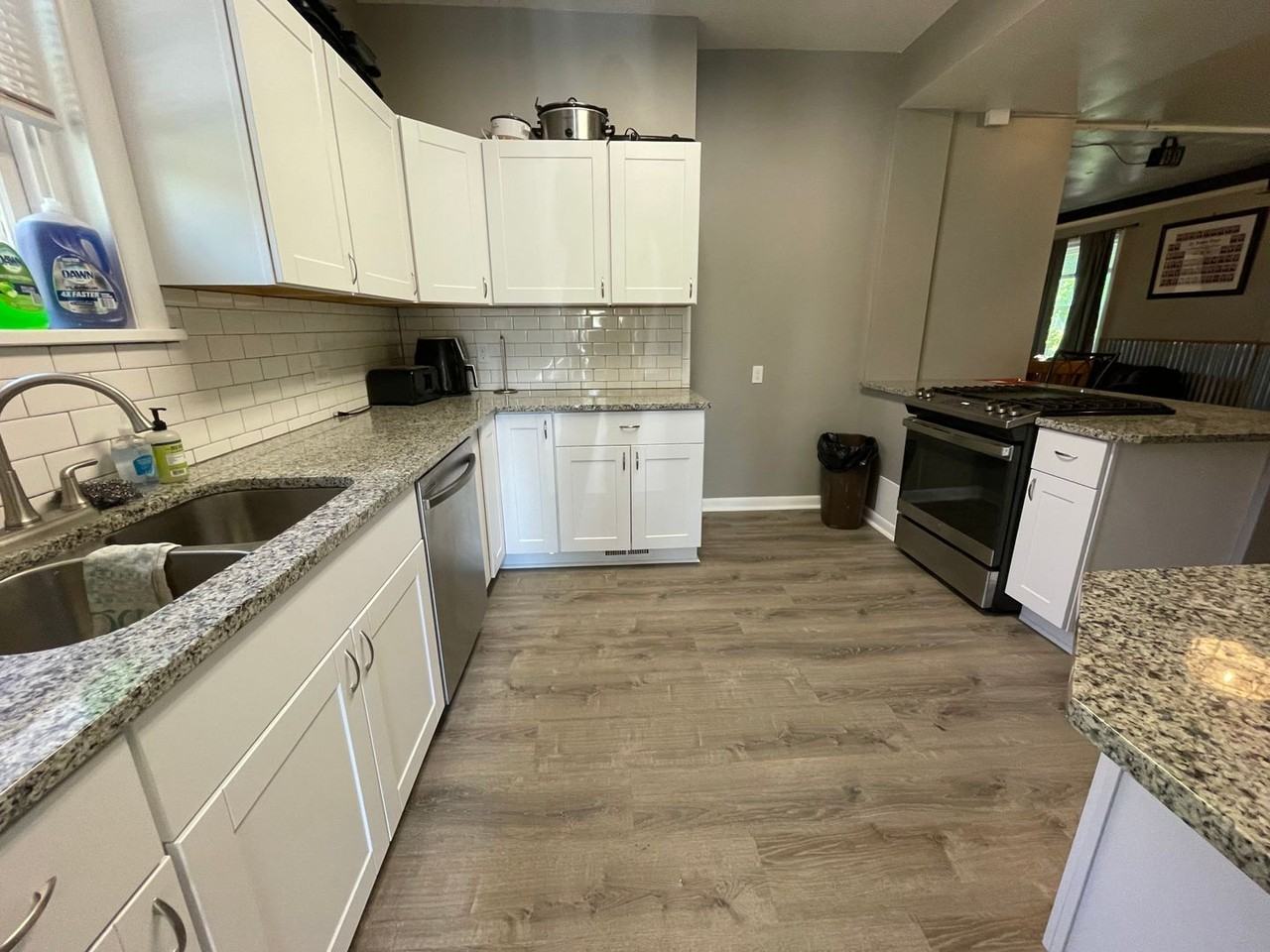 1715 7th Ave - Photo 2 of 13