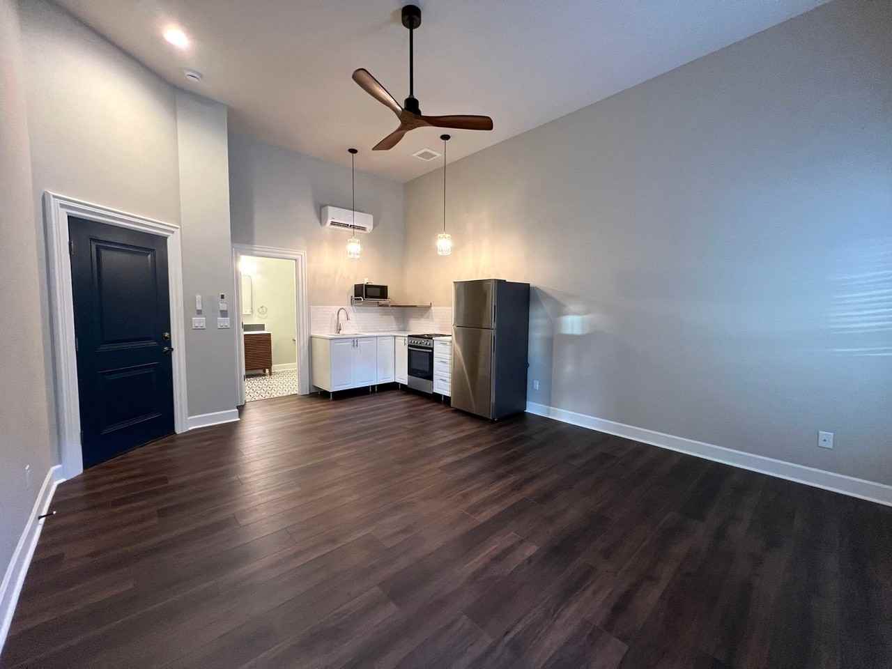 116 E 4th Ave - Photo 4 of 13