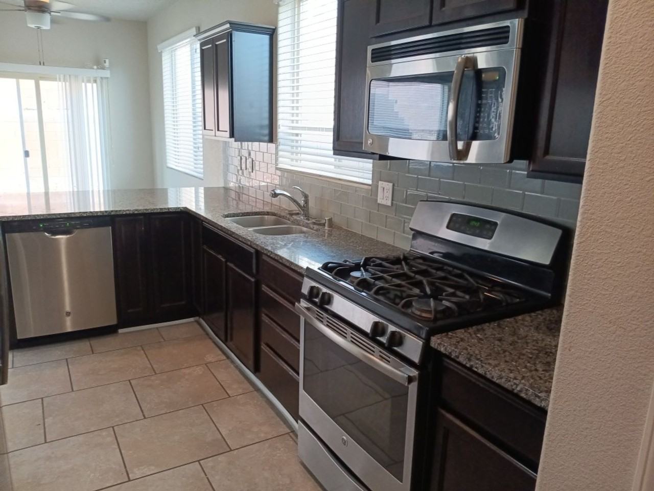 809 Zimina Dr Nw - Photo 7 of 16