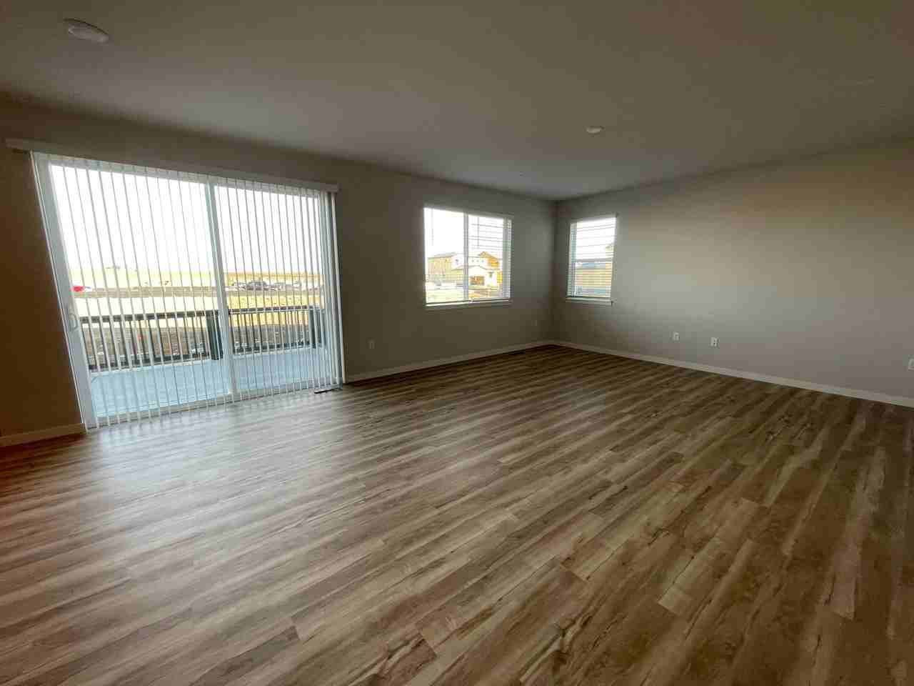 1361 Brookfield Pl - Photo 4 of 50