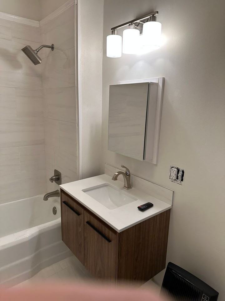 419 Charles St - Photo 6 of 8