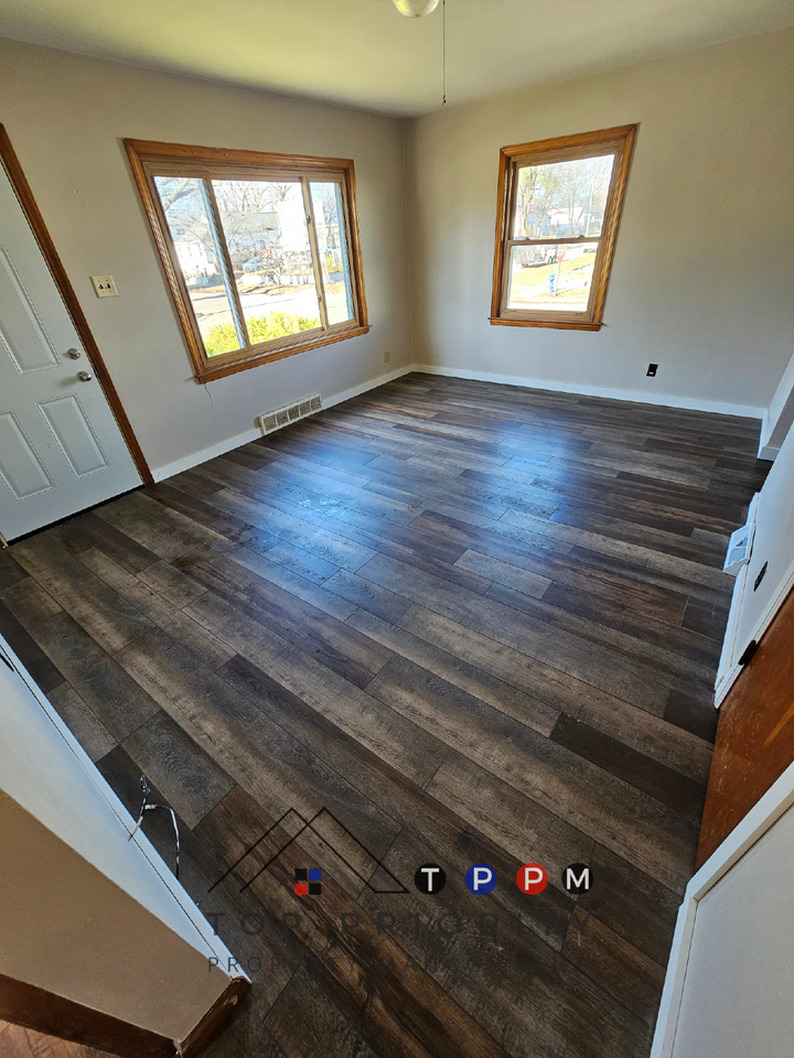 528 Linden Ave - Photo 3 of 16