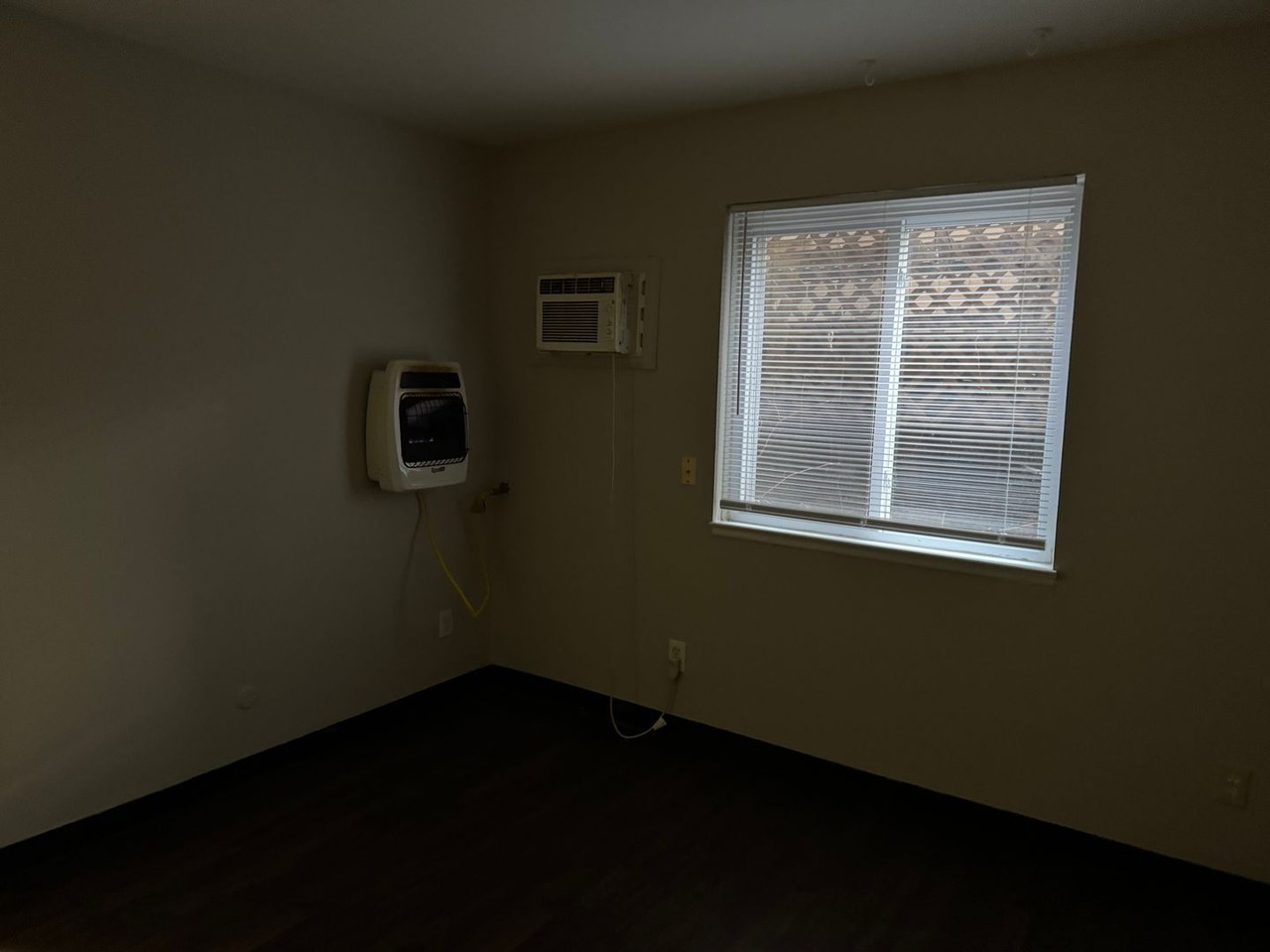 1293 Neil Ave. apartment units for lease - Photo 4 of 13