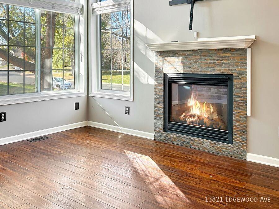 13821 Edgewood Ave - Photo 2 of 28