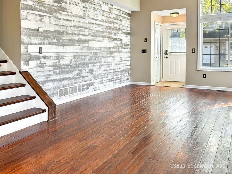 13821 Edgewood Ave - Photo 3 of 28