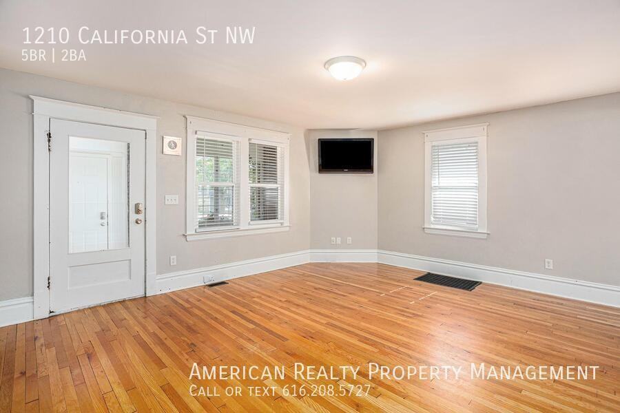 1210 California St Nw - Photo 7 of 23