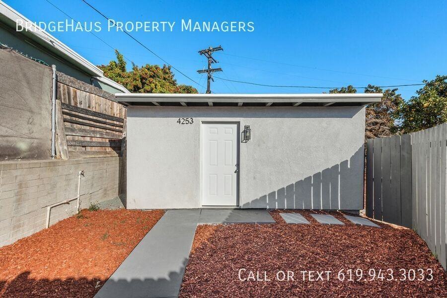 4253 College Ave - Photo 3 of 19