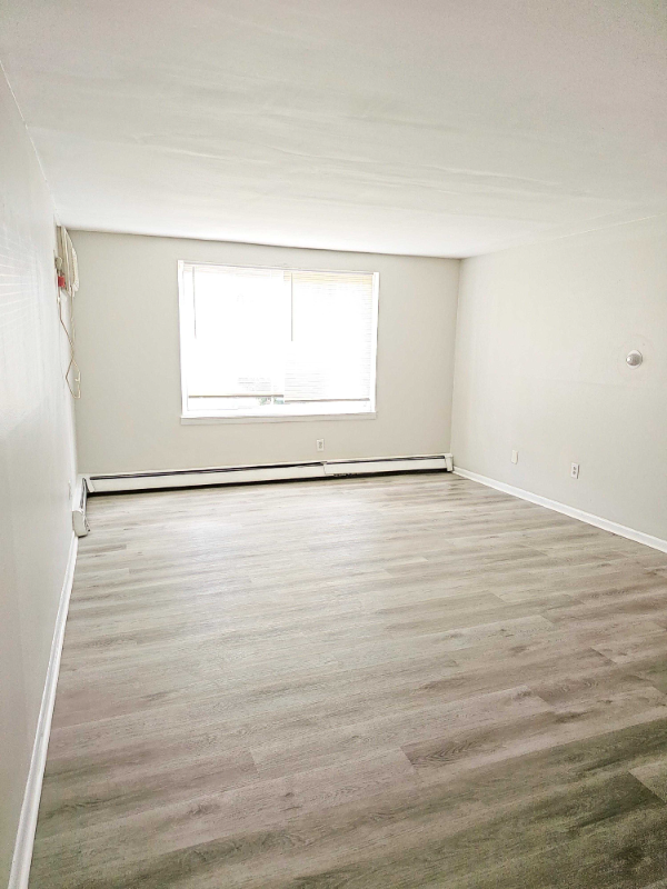 200 Bellaire Ct #204 - Photo 3 of 11