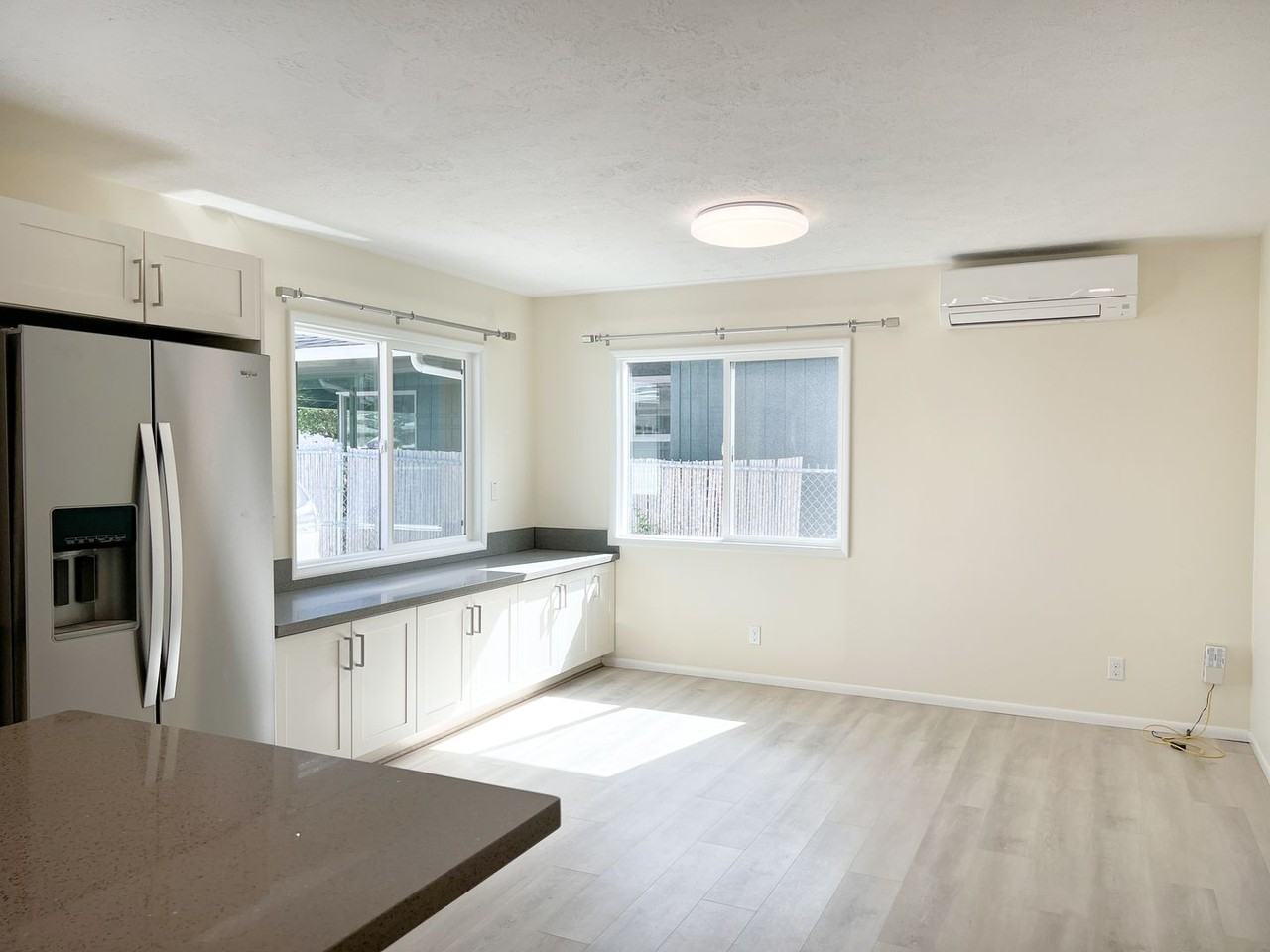 401 Kawainui St - Photo 7 of 33