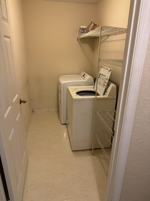 18001 Richmond Place Dr #231 - Photo 2 of 10