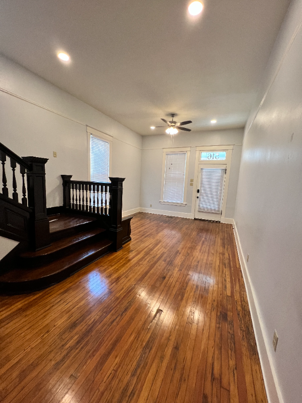 516 E 8th St #B - Photo 7 of 20