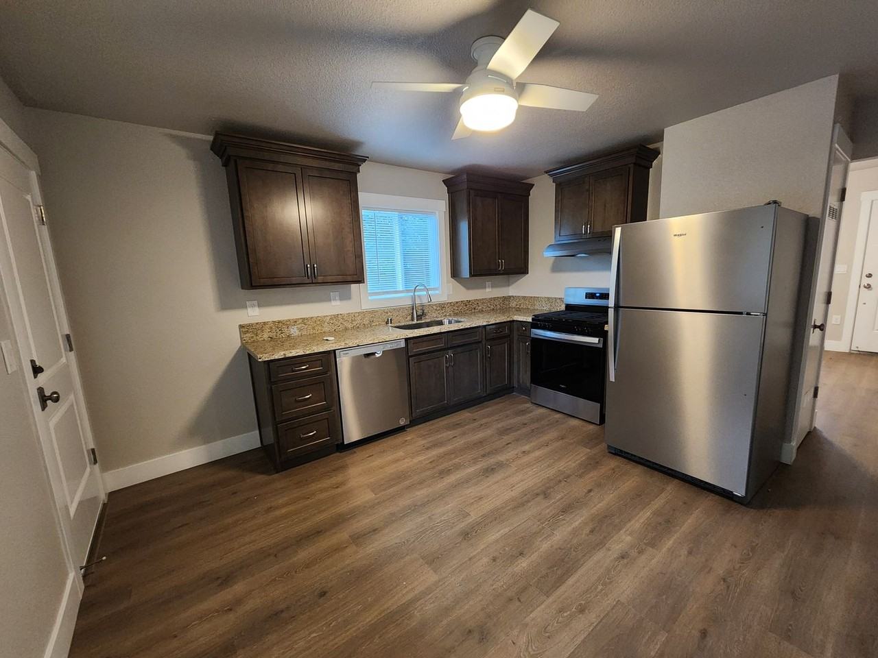 843 9th Ave - Photo 2 of 7