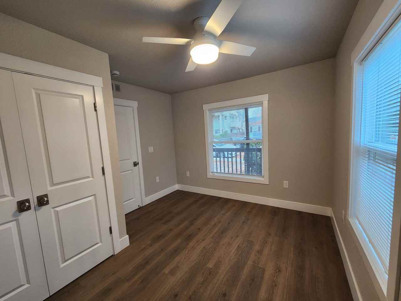 843 9th Ave - Photo 6 of 7