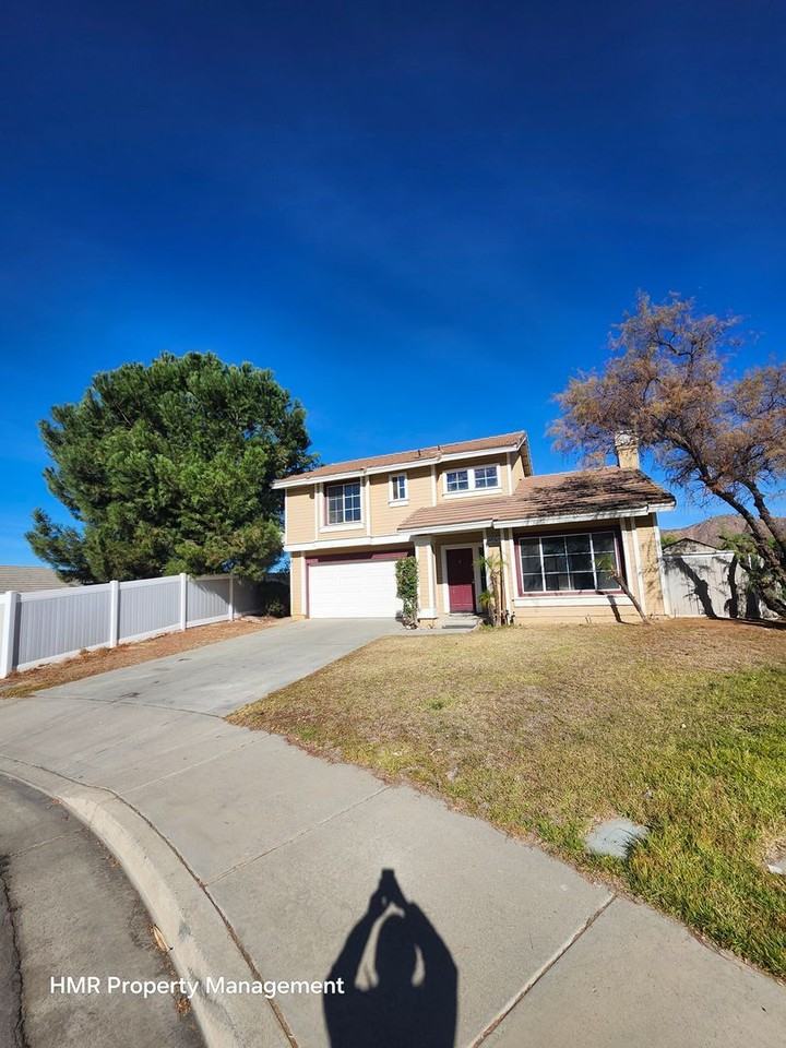 13476 Altamar Cir - Photo 2 of 33