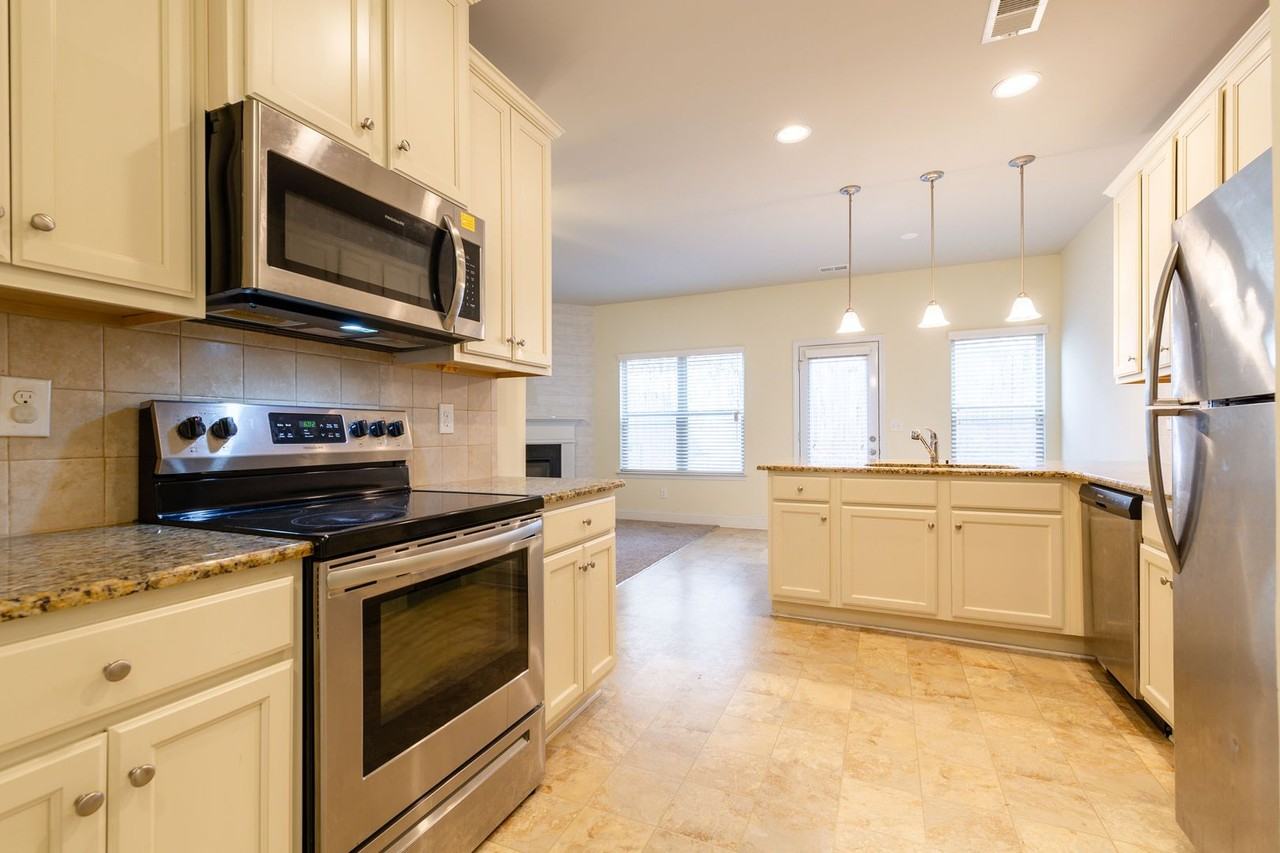 2408 Castle Keep Way - Photo 6 of 24