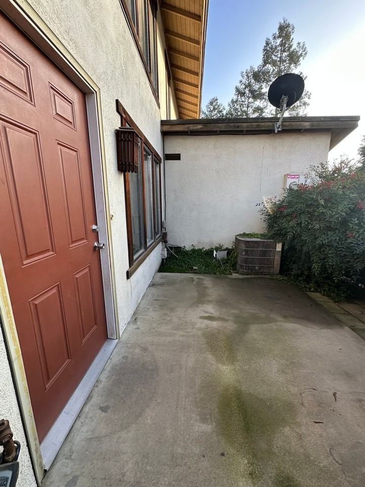 5431 W Judy Ave - Photo 3 of 26