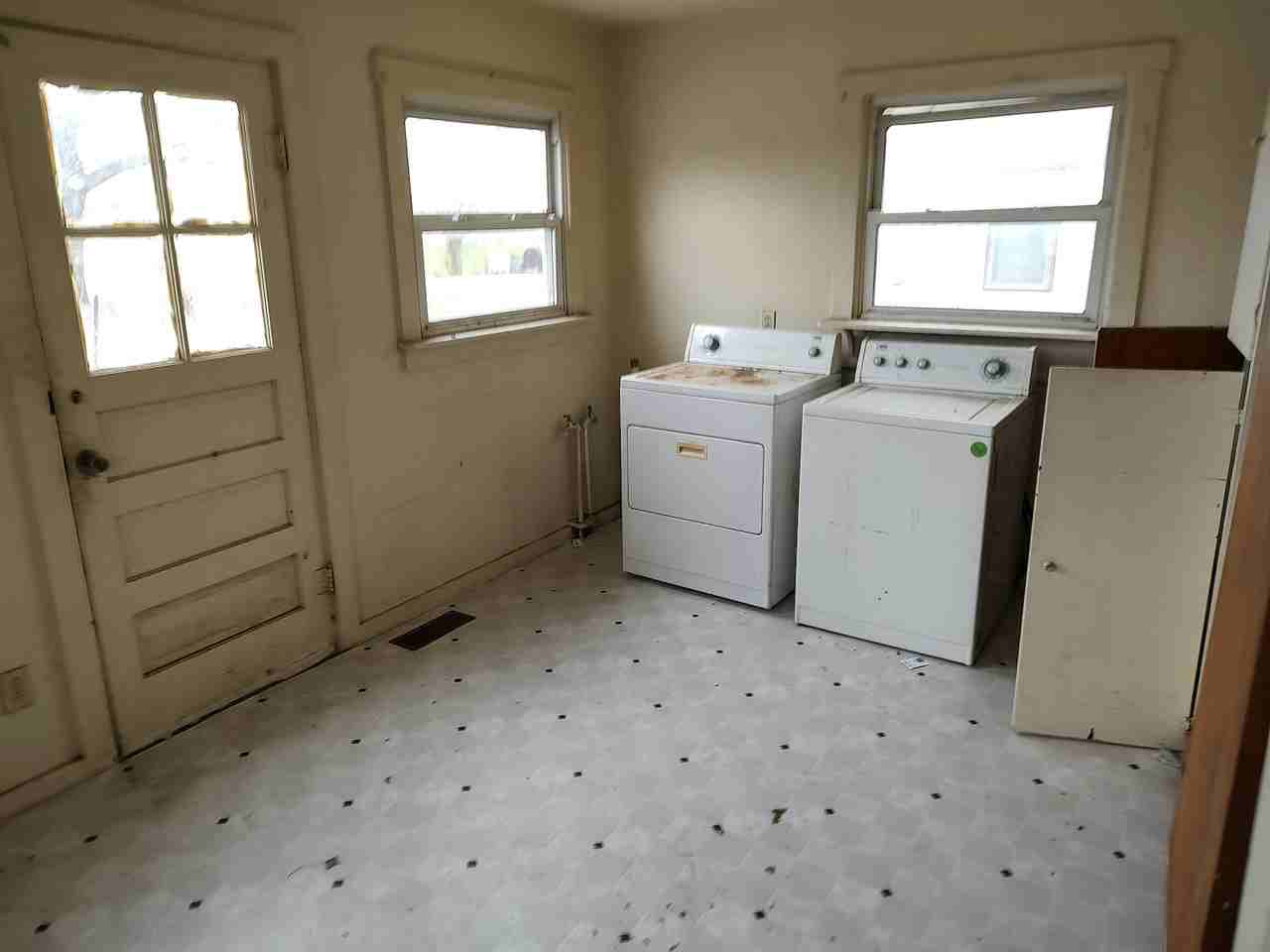 220 South Main Street - Photo 3 of 10