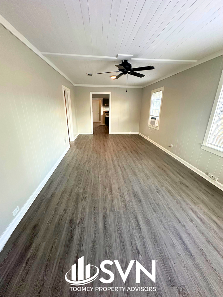 Glass St - Photo 3 of 11