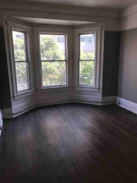 669 Ellis Street - Photo 4 of 9