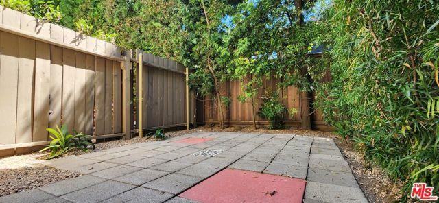 1603 Oakwood Ave #B - Photo 3 of 8