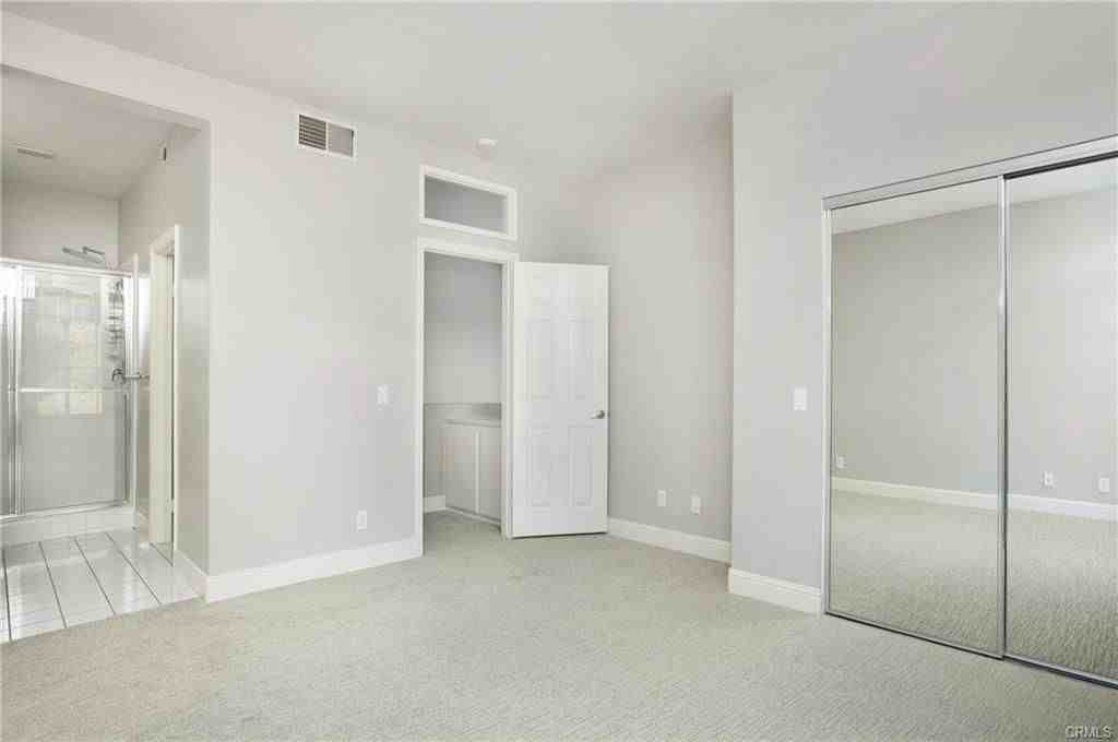 161 Shorebreaker Dr - Photo 2 of 8