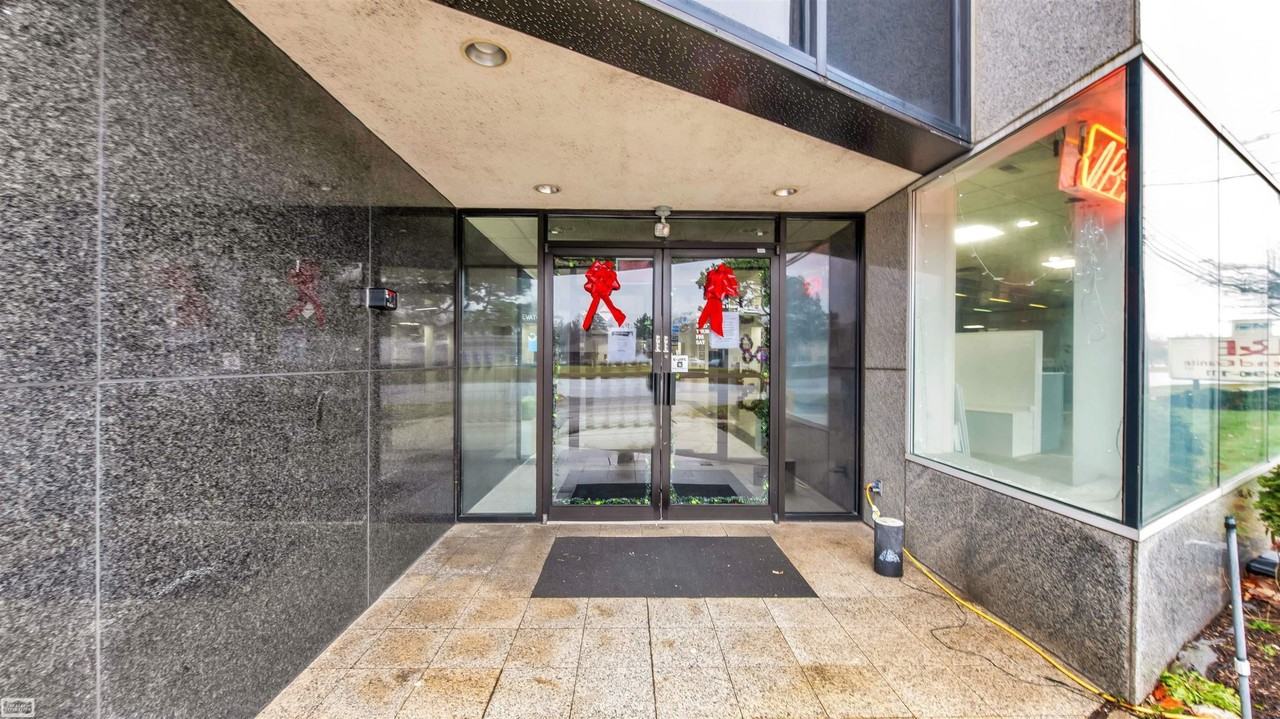 23455 Telegraph Rd - Photo 2 of 39