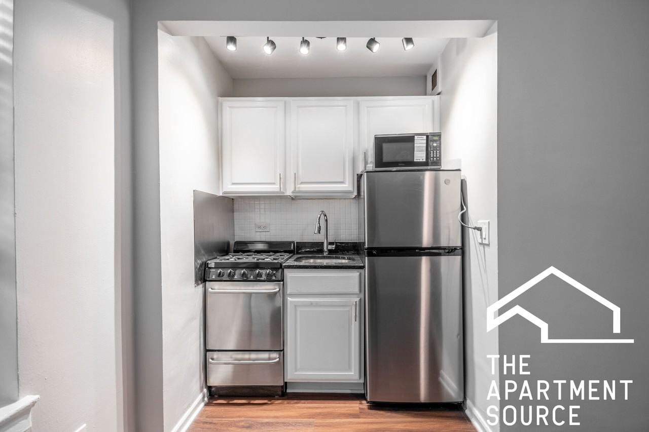 1140 N La Salle Dr #608 - Photo 3 of 40