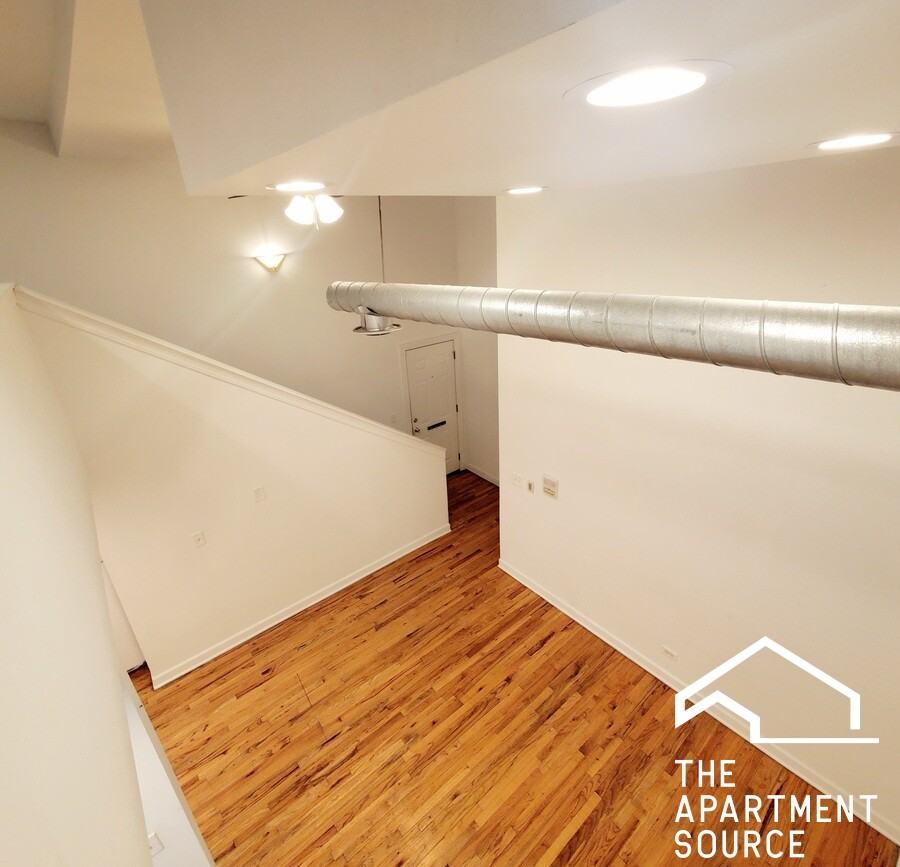 1112 W 18th St #3M - Photo 7 of 16