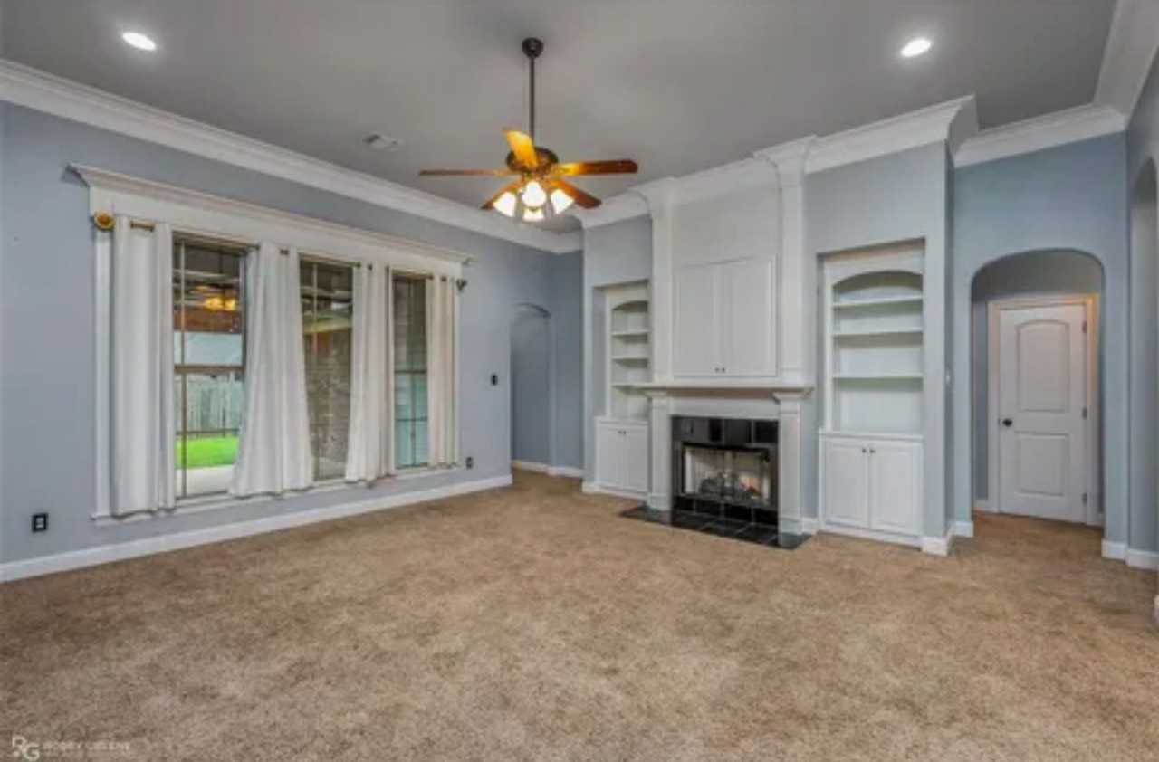 793 Dumaine Dr - Photo 3 of 28