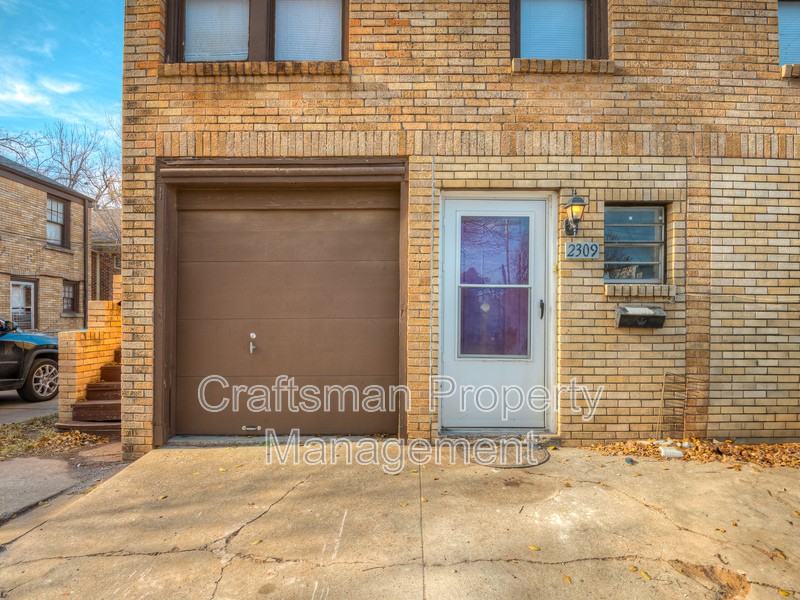 2309 N Florida Ave #3 - Photo 2 of 26