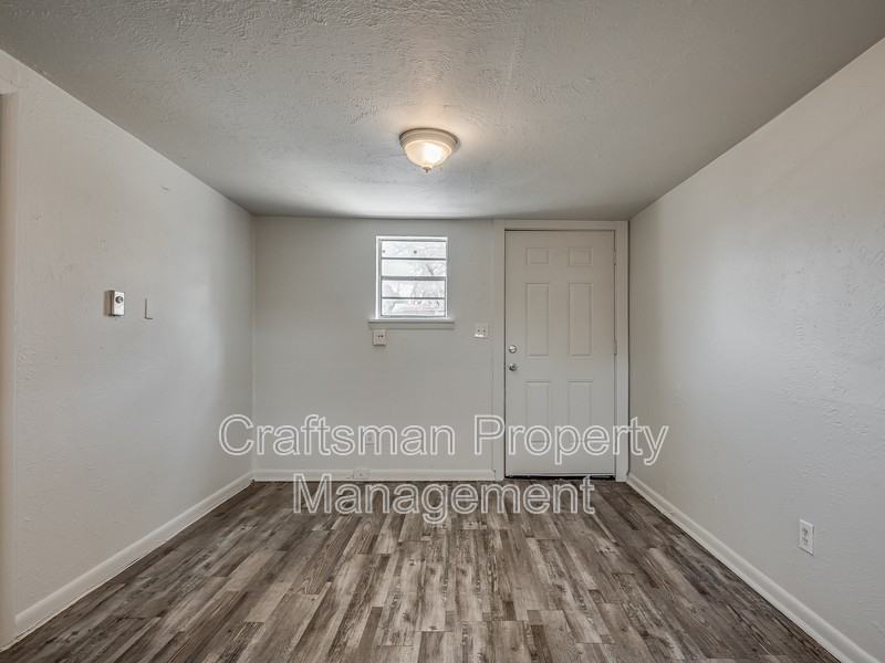 2309 N Florida Ave #3 - Photo 4 of 26