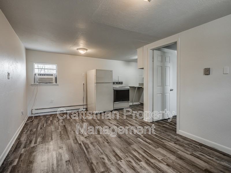 2309 N Florida Ave #3 - Photo 5 of 26