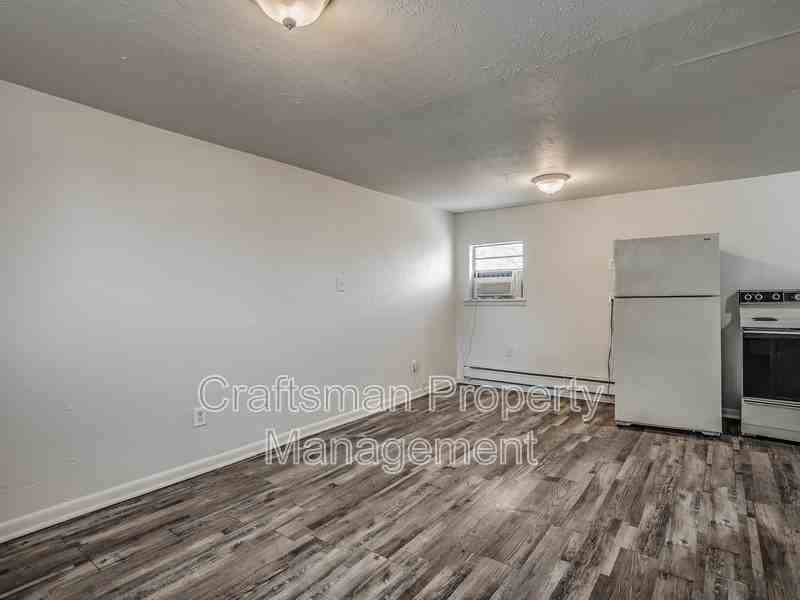 2309 N Florida Ave #3 - Photo 6 of 26